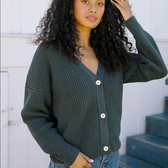 Tradlands Sweaters - NWT Tradlands The Shelter Cardigan